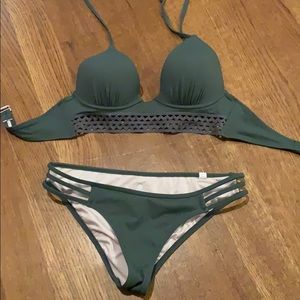 Shade & Shore bikini set